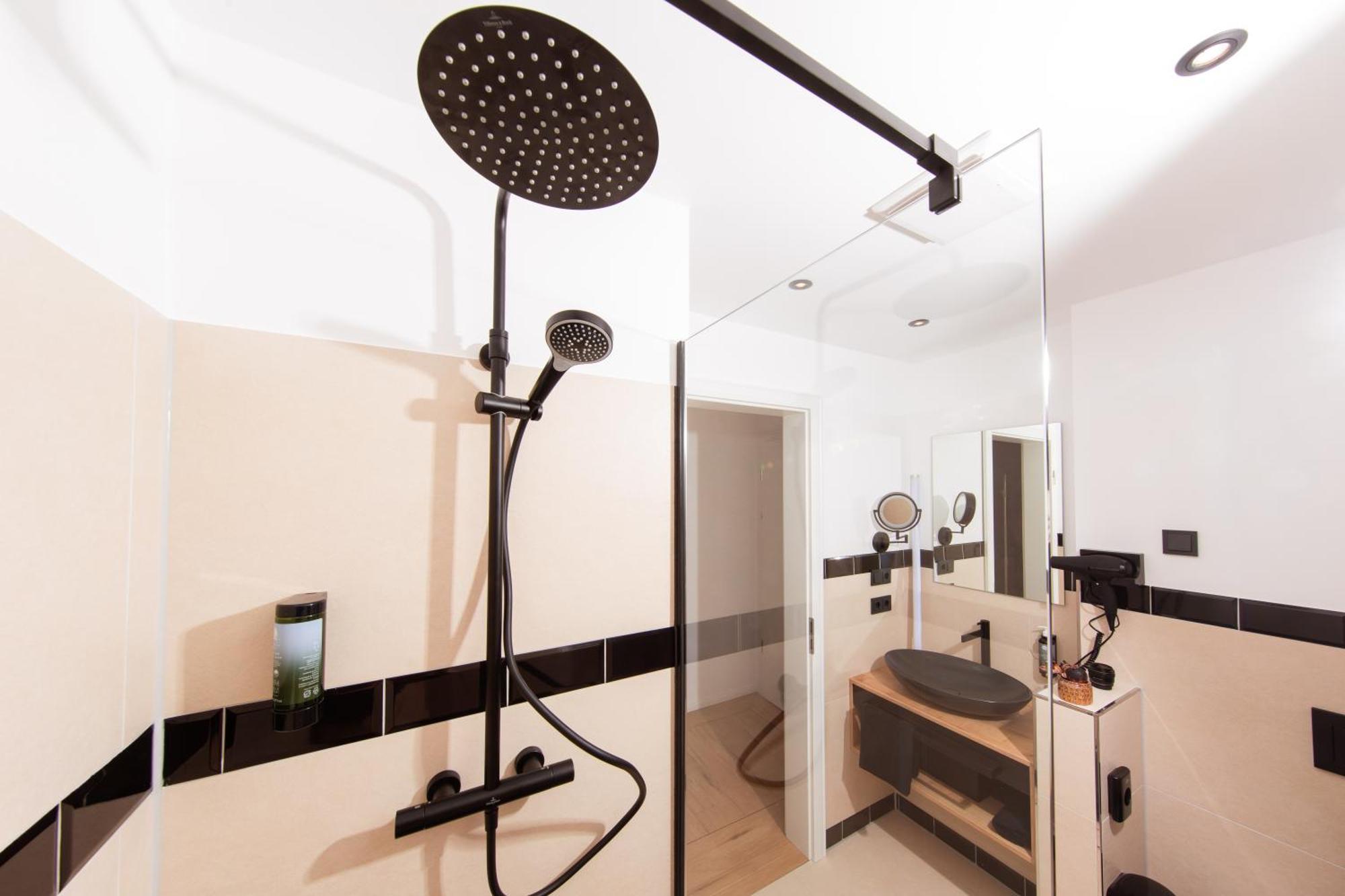 Frida Hotel & Cafe Bassum Екстер'єр фото